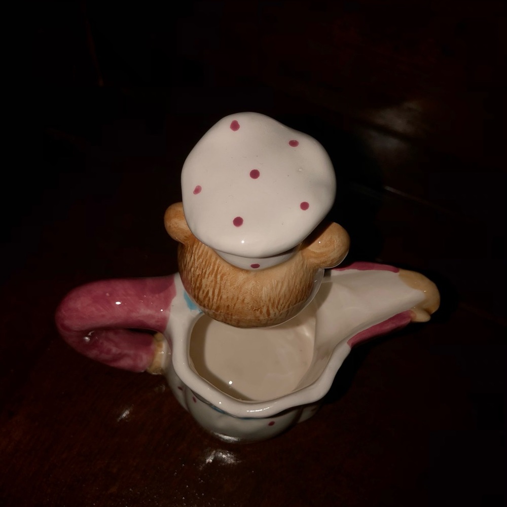 Vintage Bear teapot with matching tea creamer - Picture 8 of 12